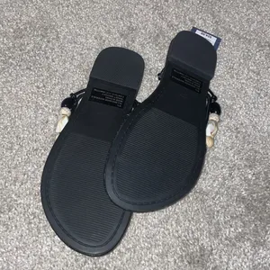 Universal Threads Cindy boho beaded sandals black and beaded faux stones new thumbnail 5