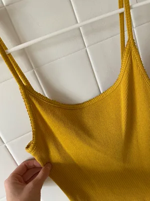 Yellow spaghetti Strap Tank thumbnail 3