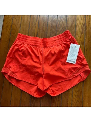Lululemon Hotty Hot Short High Rise 4” Cherry Ember Size 14 NWT thumbnail 2