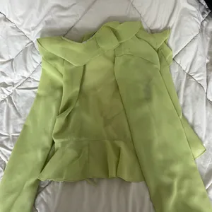 Tiger Mist Green Sheer Long Sleeve thumbnail 5