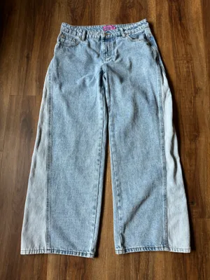 EDIKTED Genna Contrast Panel Low Rise Jeans thumbnail 2