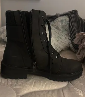 Jessica Cline Boots thumbnail 1