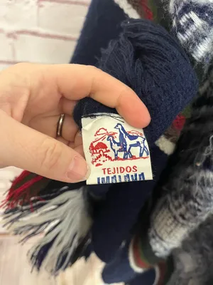 Tejidos Imalaya Wool Ecuadorian Made Southwest Blanket Poncho Wrap EUC One Size thumbnail 7