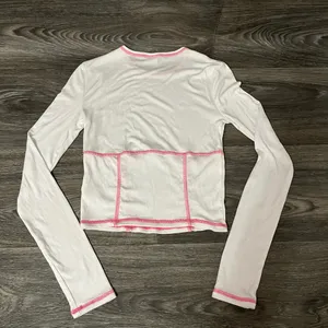 Aritzia Sunday Best Dove Long Sleeve Top White With Pink Stitching Ribbed Sz XS thumbnail 7