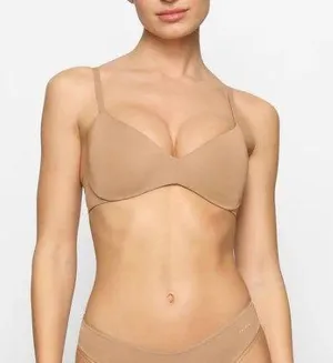 SKIMS Wireless Push Up Bra 36D thumbnail 1