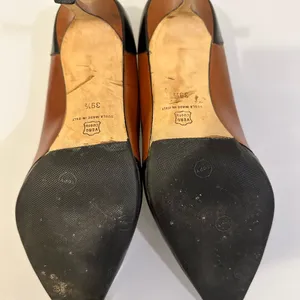 Manolo Blahnik Black and Brown Y2K Leather Geometric Pumps Pointy Toe Heels 39.5 thumbnail 7