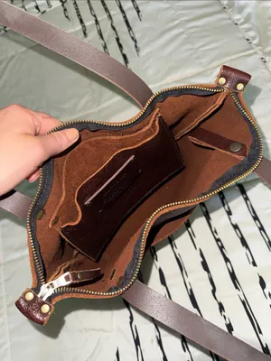 Portland Leather Tote Bag in Dark Brown - Classic Everyday Carry thumbnail 3