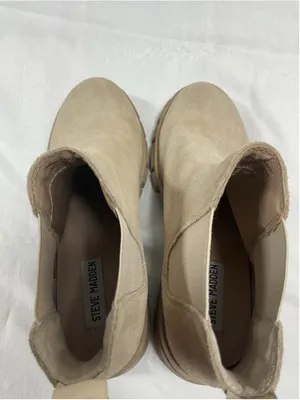 Womans Excellent Steve Madden Howler Pullon Ankle Boots Size 7.5 Beige thumbnail 5
