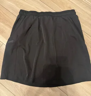 Athletic skirt thumbnail 1