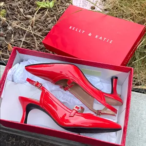 Kelly & Katie Glossy Red Slingback Heels thumbnail 4