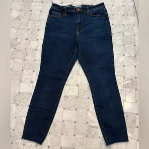 Universal Threads Women's High-Rise Skinny Jeans thumbnail 1