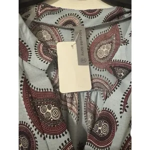 Women’s HONEYME CURVY Blouse Size XXL lightweight Paisley Tunic Blue thumbnail 3