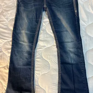 Rock Revival Jeans Size 31 Inseam 30 inches Tali Mid-Rise Bootcut thumbnail 3