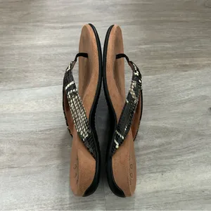 Vionic Dillon Shine Sandals Black Snakeskin Size 7 Walking Comfort Summer thumbnail 2