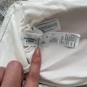 Abercrombie White Texture Cinched O Ring Swim Bandeau Bikini Top NEW thumbnail 8