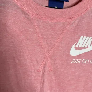 Nike Pink Just Do It Short Sleeve Tee Women’s Athletic Top Size Medium thumbnail 5