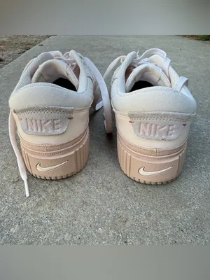 Nike Court Legacy Lift Women's Platform Sneaker - Light Pink/White Size 10 thumbnail 4