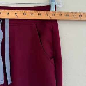 FIGS Zamora Jogger Scrub Pants Womens XS Burgundy‎ Maroon thumbnail 8