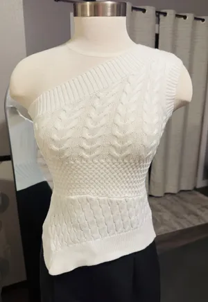 Boutique White One-Shoulder Sleeveless asymmetrical cable knit top thumbnail 1