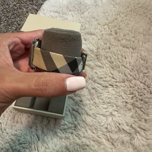 Burberry Black and Cream Watch with Stainless Steel Case thumbnail 5