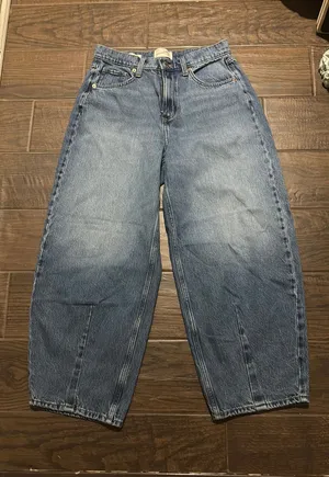 Universal Thread Jeans  thumbnail 1