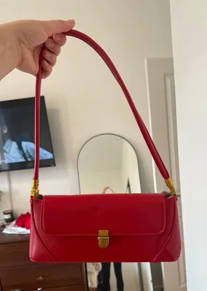 Red purse thumbnail 1