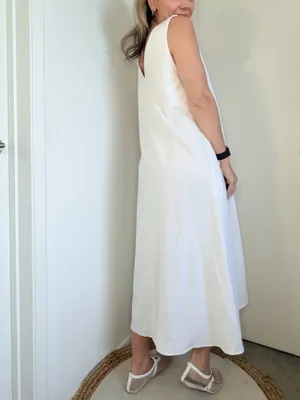 Almina Concept Sleeveless V-Neck Maxi Dress in White thumbnail 7