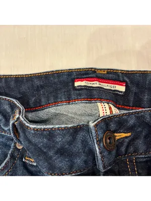 Tommy Hilfiger Womens Cuffed Denim Shorts Dark Wash Mid Rise Size 2 thumbnail 5
