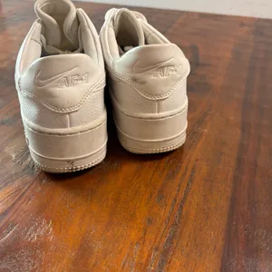Nike Air Force 1 Sage‎ Low Womens White Platform Sneakers AR5339-100 Size 8 thumbnail 12