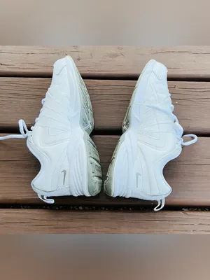 Women’s NIKE athletic sneakers 🌟 thumbnail 10
