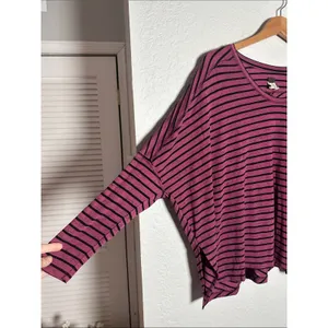 NEW We the Free People Stripe Tee Maroon Black Casual Slouchy Medium Top thumbnail 4
