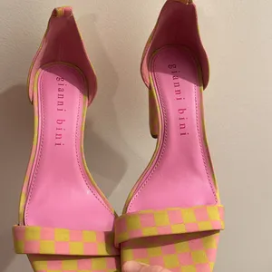 Gianni Bini Pink and Yellow Checkered Heels thumbnail 4