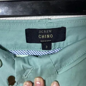 J.Crew Women Green Casual‎ Chino Shorts size 2. thumbnail 3