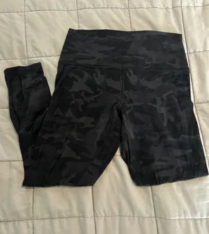 Lululemon Leggings 25” thumbnail 1