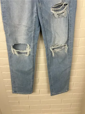 American Eagle Distressed Light Wash Mom Straight Jeans Size 4 thumbnail 6