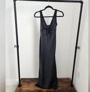 Wild Fable Satin Lace Midi Women’s Trim Slip Dress thumbnail 3