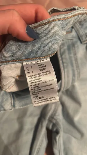 American Eagle mom jean thumbnail 2
