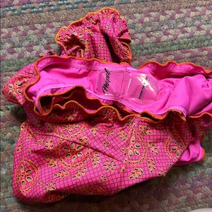 Nwot Mapale Pink Ruched High Cut Halter Cheeky One Piece Swimsuit thumbnail 4