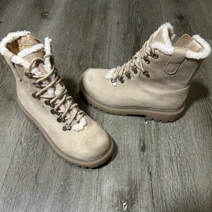 Soda Beige Lace-Up Winter Boots thumbnail 3