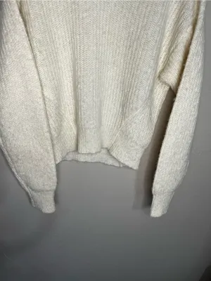 Reformation Alpaca Blend Ivory Neutral Chic Fuzzy Knit Crewneck‎ Sweater thumbnail 4
