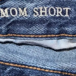American Eagle Mom Jean Shorts thumbnail 4