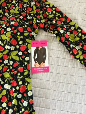 Betsy Johnson one piece, black strawberry, print, zip long sleeve swimsuit L nwt thumbnail 2