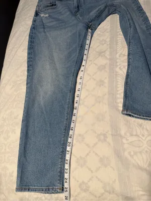 American Eagle Outfitters Women's Light Wash mom jeans size 10 short thumbnail 7