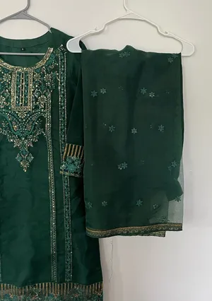 3 piece Pakistani outfit Green Size 6 thumbnail 1