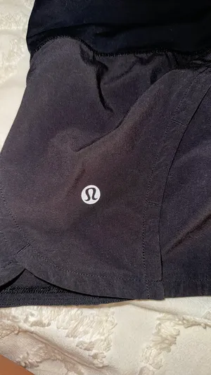 Lululemon Speed Up Shorts 4" Black thumbnail 3
