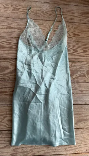 Victoria's Secret Satin Lace Slip Dress size xl thumbnail 1