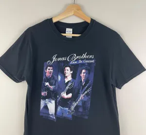 JONAS BROTHERS Vintage 2000’s Live In Concert Black Blue Graphic Band Tee thumbnail 2