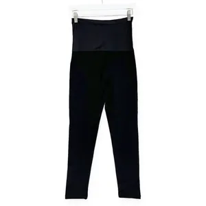 NWT Women’s Full Panel Maternity Leggings in Black Size Small thumbnail 2