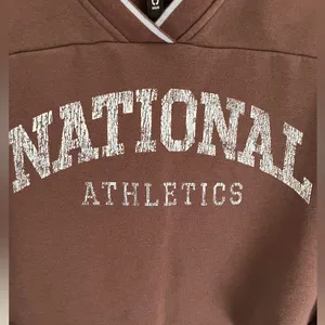 National Athletics Cropped Sweatshirt thumbnail 5
