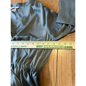 HM Dress Women’s Size Small Sage Green Short V Neck Elastic‎ Waist Silky Feel thumbnail 6